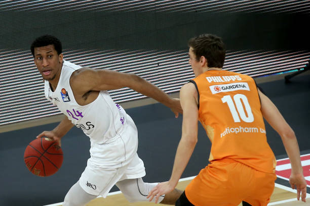 2逆转击败 2逆转击败